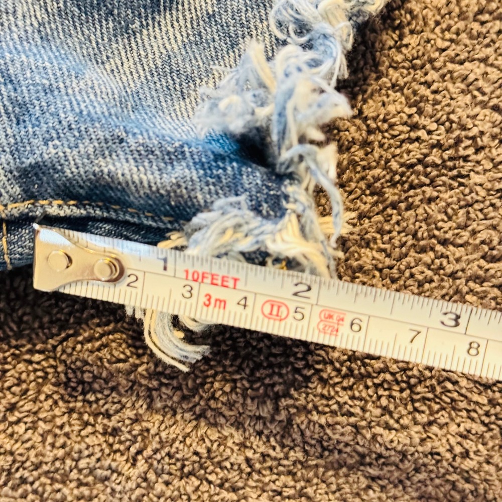 236 - BDG Dolphin Womens 26 Distressed Low Rise Denim Cut Off Shorts Blue - Picture 8 of 9